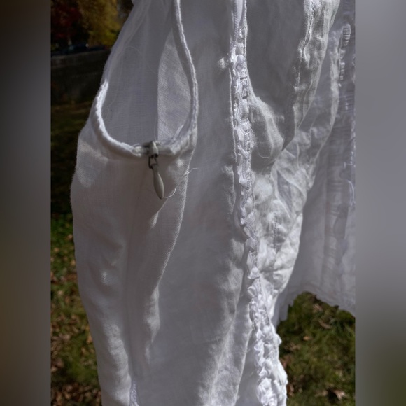 Madison Studio Lace Accent Blouse 16 white - Picture 4 of 17